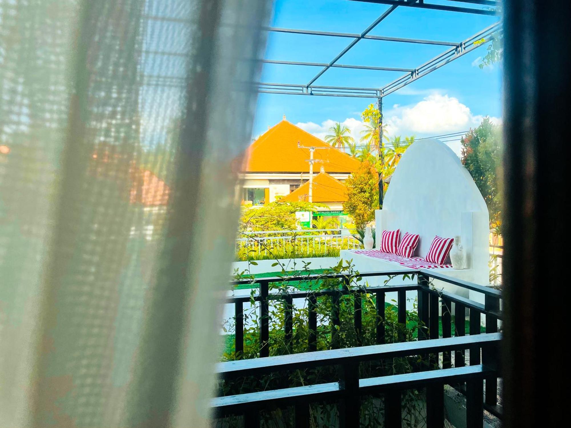Toyapakeh 努沙裴妮达旅馆酒店 外观 照片